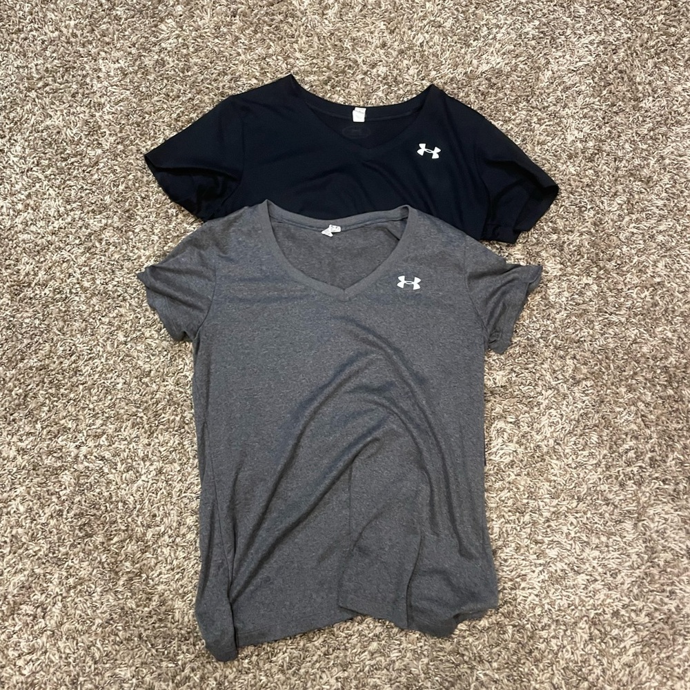 Under Armour Women's Black and Gray Tops